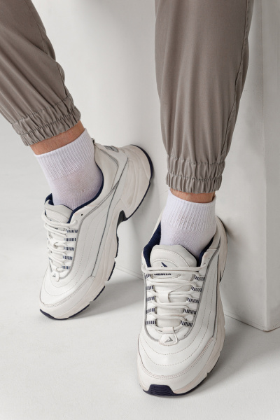 97f7b7f9-1bd2-4e19-a67b-87fae02cce85